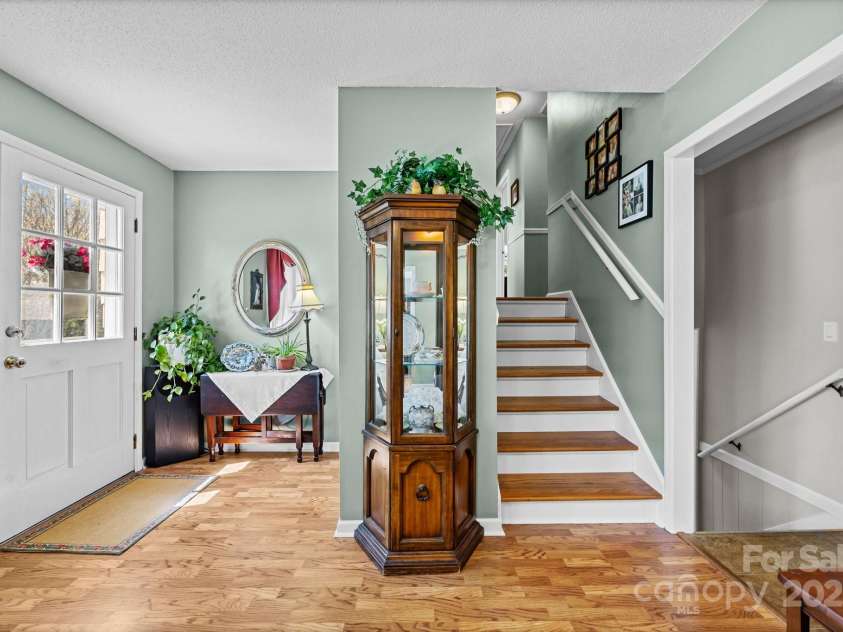 206 Cedarwood Drive, Salisbury, NC 28147.  MLS# CAR4255398, YatesRealty ID 11026. 