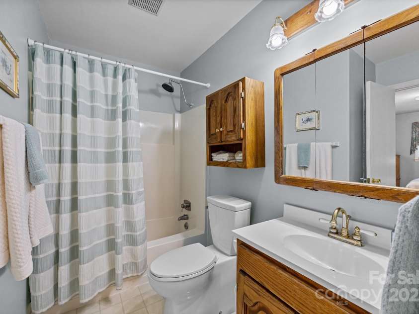 206 Cedarwood Drive, Salisbury, NC 28147.  MLS# CAR4255398, YatesRealty ID 11026. 