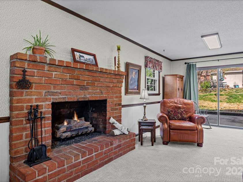 206 Cedarwood Drive, Salisbury, NC 28147.  MLS# CAR4255398, YatesRealty ID 11026. 