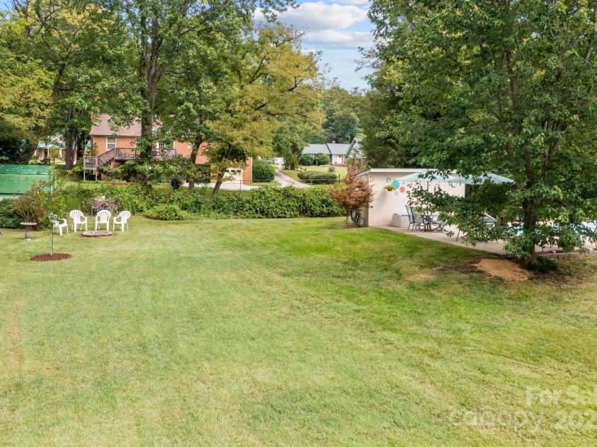 206 Cedarwood Drive, Salisbury, NC 28147.  MLS# CAR4255398, YatesRealty ID 11026. 