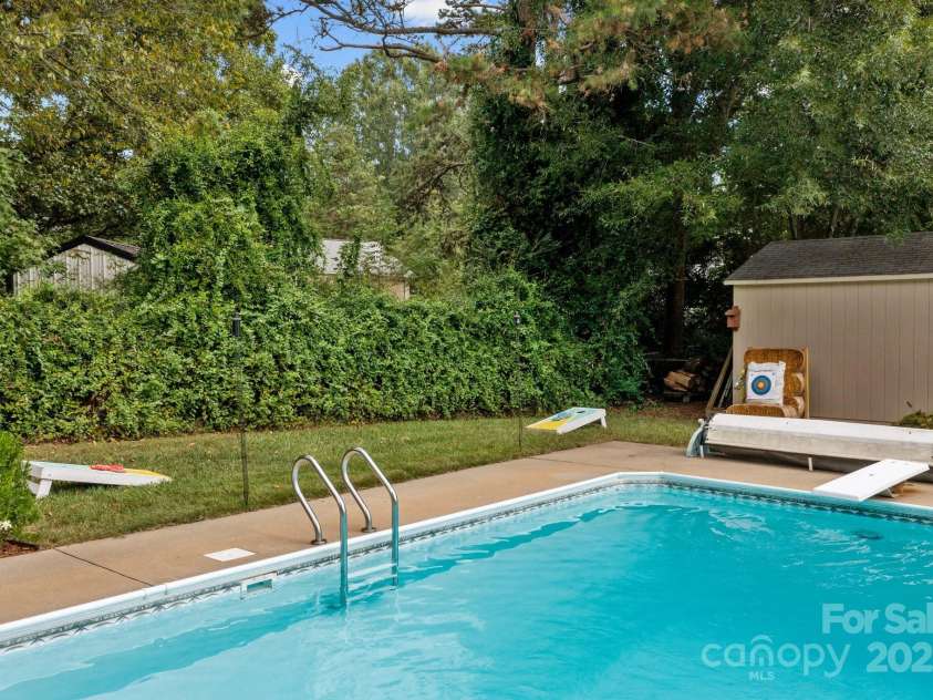 206 Cedarwood Drive, Salisbury, NC 28147.  MLS# CAR4255398, YatesRealty ID 11026. 