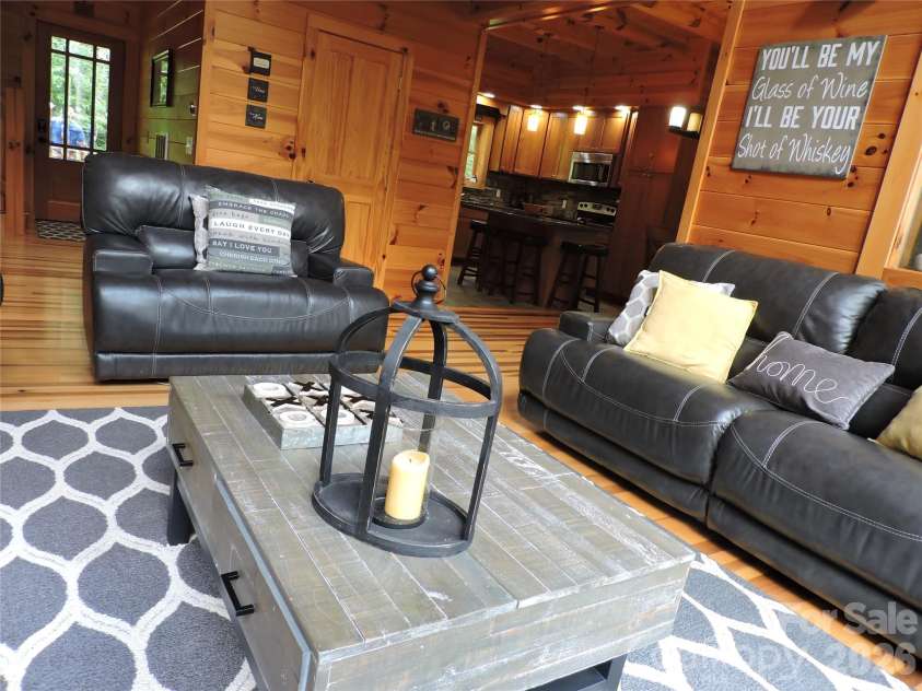103 Chucks Lane, Bakersville, NC 28705.  MLS# CAR4364446, YatesRealty ID 11028. 