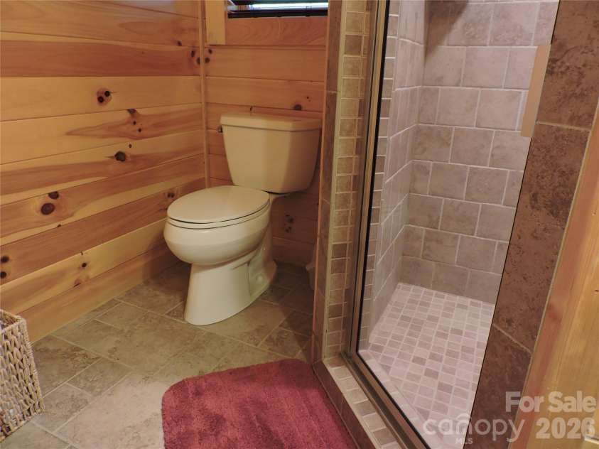 103 Chucks Lane, Bakersville, NC 28705.  MLS# CAR4364446, YatesRealty ID 11028. 