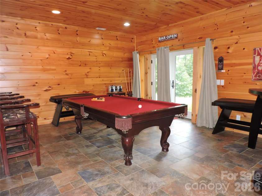 103 Chucks Lane, Bakersville, NC 28705.  MLS# CAR4364446, YatesRealty ID 11028. 