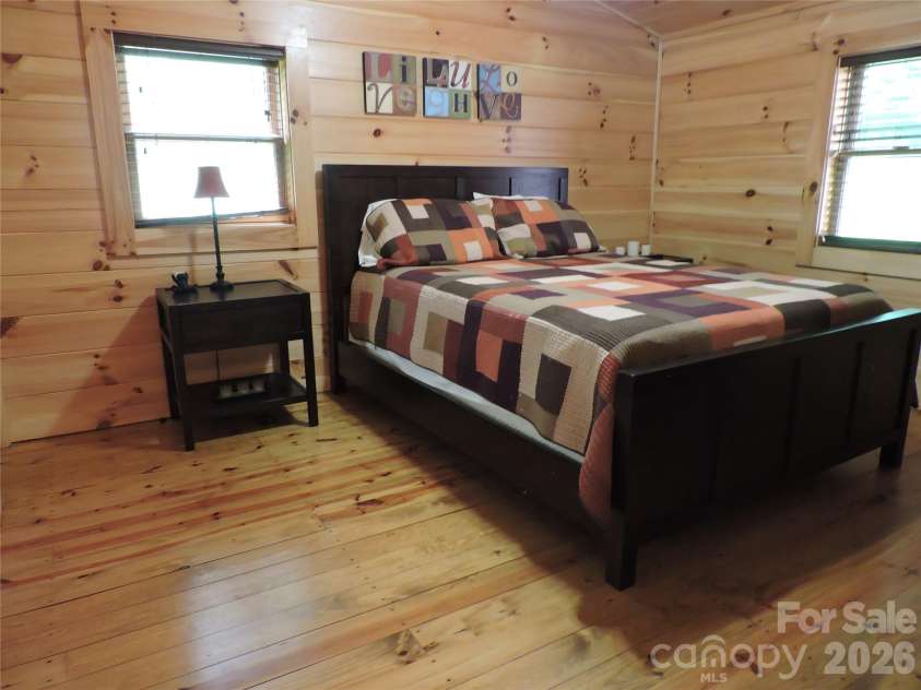 103 Chucks Lane, Bakersville, NC 28705.  MLS# CAR4364446, YatesRealty ID 11028. 