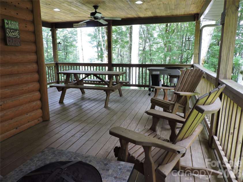 103 Chucks Lane, Bakersville, NC 28705.  MLS# CAR4364446, YatesRealty ID 11028. 