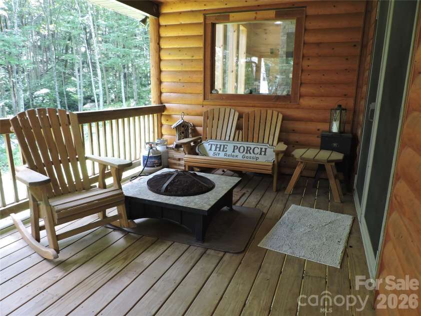 103 Chucks Lane, Bakersville, NC 28705.  MLS# CAR4364446, YatesRealty ID 11028. 