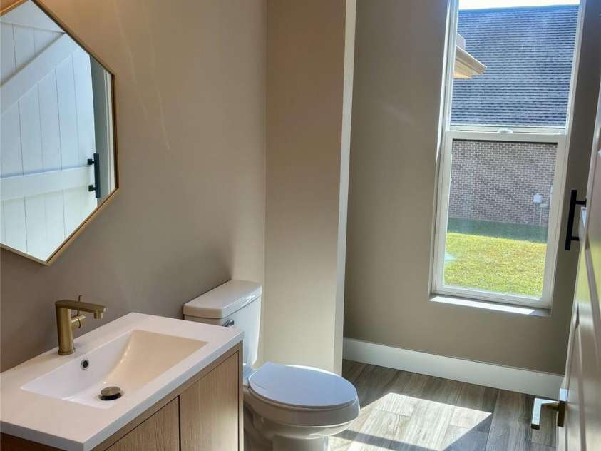 1243 10th Street Place, Hickory, NC 28601.  MLS# CAR4186557, YatesRealty ID 1103. 