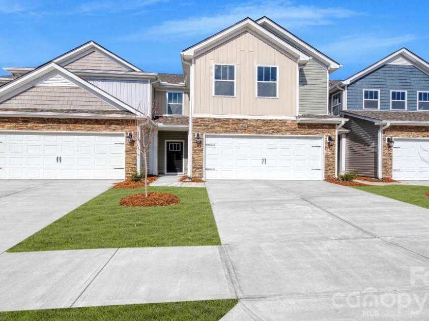 202 Driscoll Way, Weaverville, NC 28787.  MLS# CAR4340291, YatesRealty ID 1103. Photos are representative