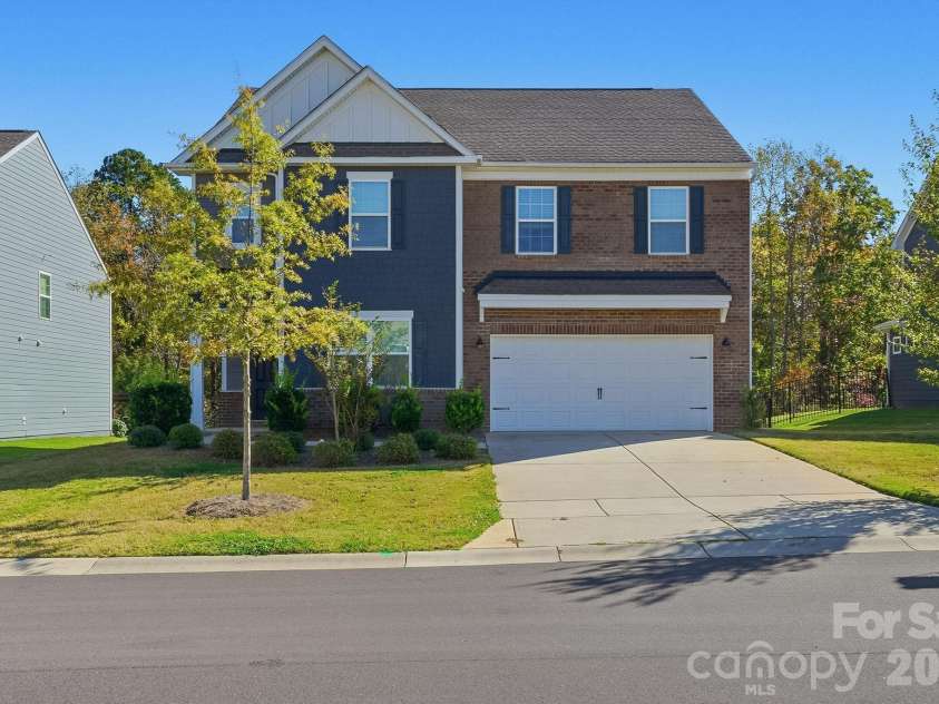 124 Tackle Box Drive, Troutman, NC 28166.  MLS# CAR4315476, YatesRealty ID 11030. 