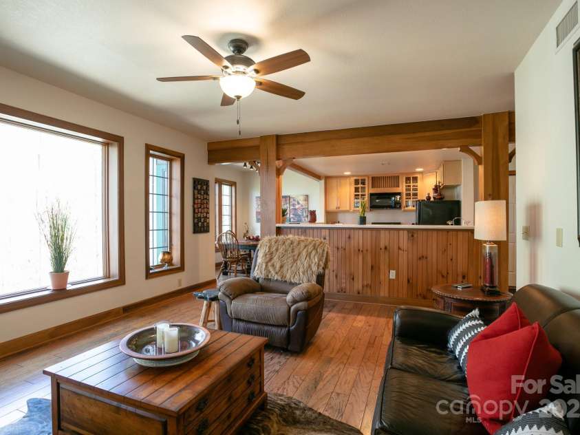 81 Creekside Way, Burnsville, NC 28714.  MLS# CAR4255606, YatesRealty ID 11031. 