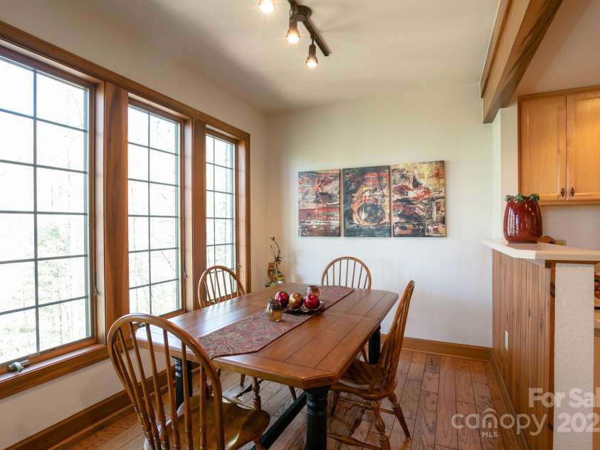 81 Creekside Way, Burnsville, NC 28714.  MLS# CAR4255606, YatesRealty ID 11031. 