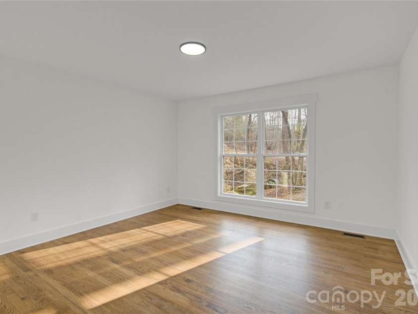 8900 Blaydon Drive, Charlotte, NC 28227.  MLS# CAR4353504, YatesRealty ID 11031. 