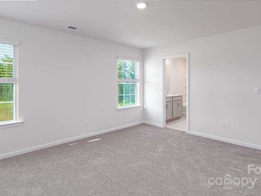 207 Giant Oak Avenue, Statesville, NC 28677.  MLS# CAR4254329, YatesRealty ID 11032. 