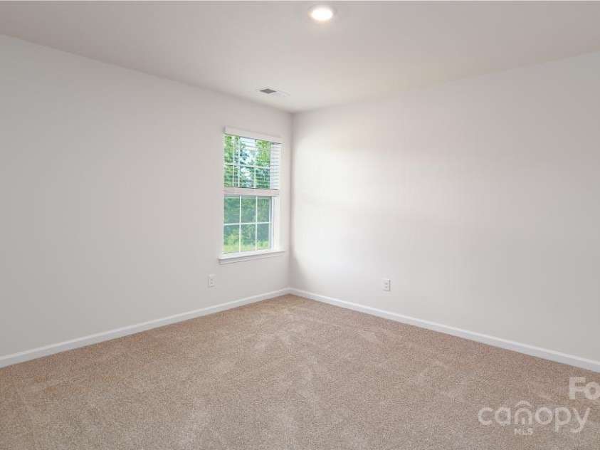 207 Giant Oak Avenue, Statesville, NC 28677.  MLS# CAR4254329, YatesRealty ID 11032. 