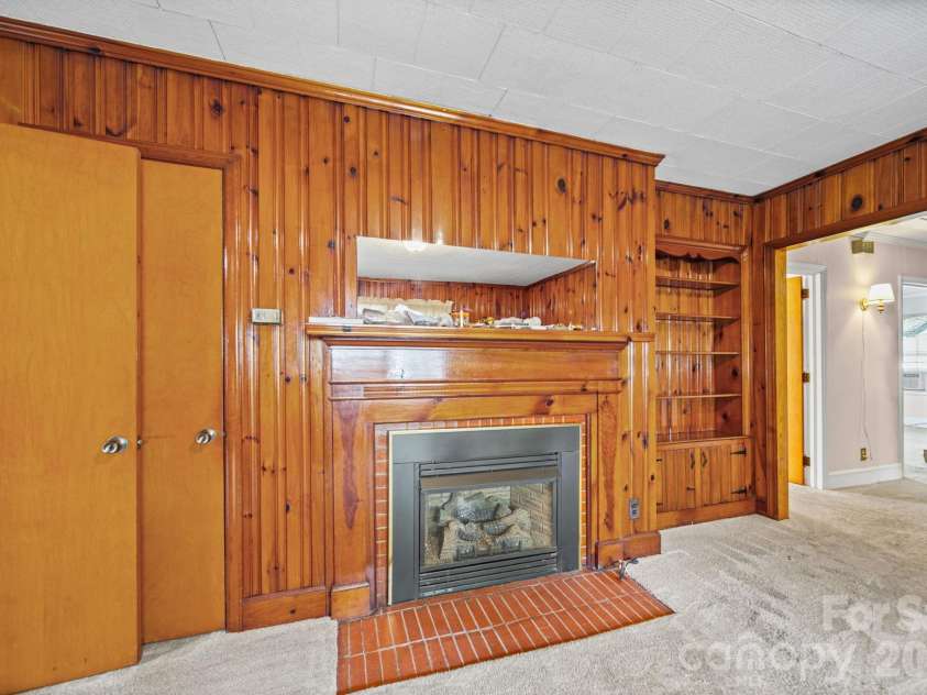 6811 Highway 74 Boulevard, Marshville, NC 28103.  MLS# CAR4366376, YatesRealty ID 11032. 