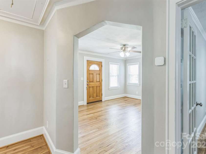 621 Greenland Drive, Fayetteville, NC 28305.  MLS# CAR4255950, YatesRealty ID 11033. 