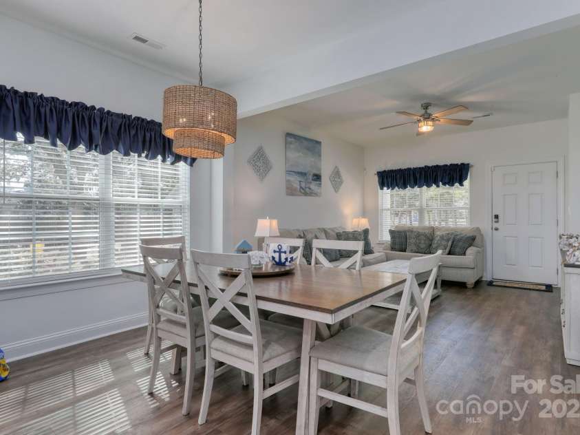 412 N Oak Street, Myrtle Beach, SC 29577.  MLS# CAR4255195, YatesRealty ID 11034. 