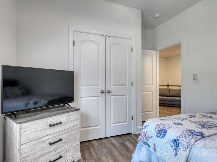 412 N Oak Street, Myrtle Beach, SC 29577.  MLS# CAR4255195, YatesRealty ID 11034. 