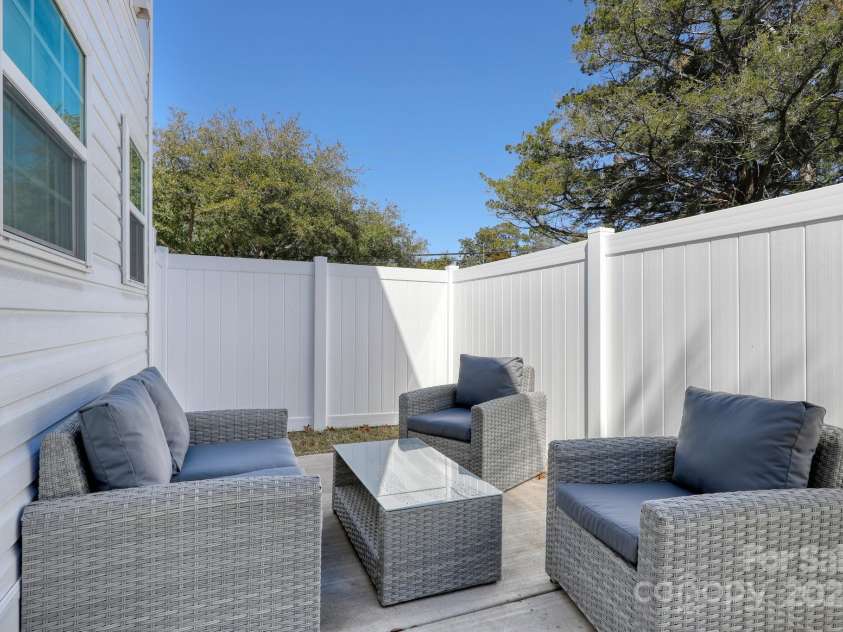 412 N Oak Street, Myrtle Beach, SC 29577.  MLS# CAR4255195, YatesRealty ID 11034. 