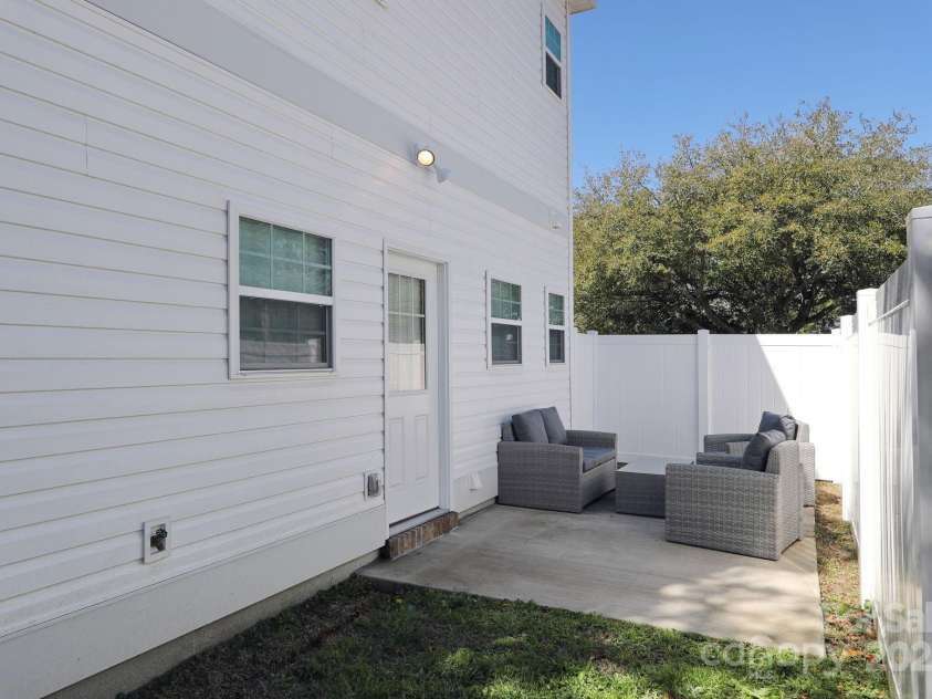 412 N Oak Street, Myrtle Beach, SC 29577.  MLS# CAR4255195, YatesRealty ID 11034. 