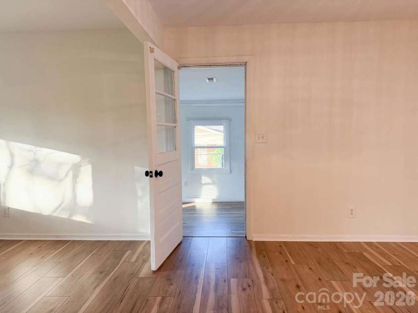 6005 Penndale Drive, Shelby, NC 28152.  MLS# CAR4349985, YatesRealty ID 11036. 