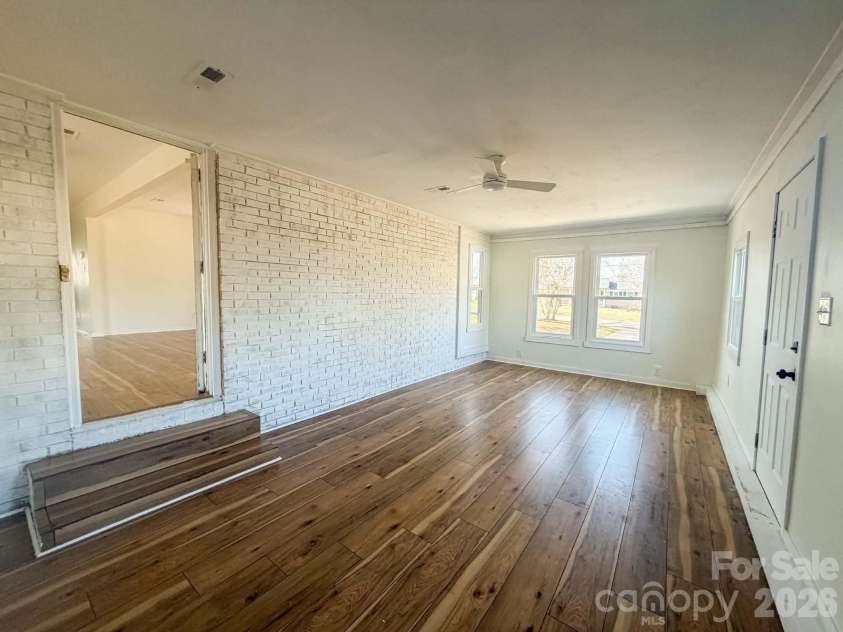 6005 Penndale Drive, Shelby, NC 28152.  MLS# CAR4349985, YatesRealty ID 11036. 