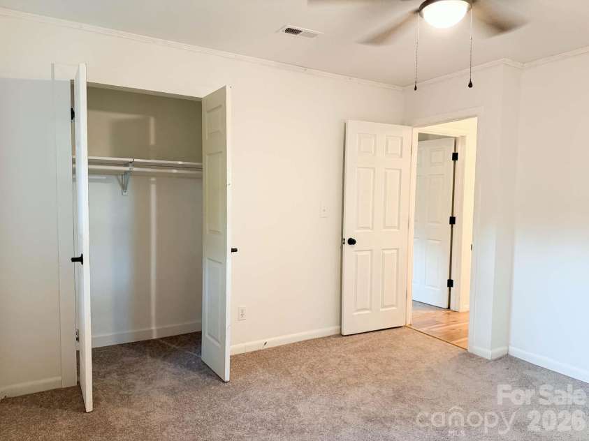 6005 Penndale Drive, Shelby, NC 28152.  MLS# CAR4349985, YatesRealty ID 11036. 