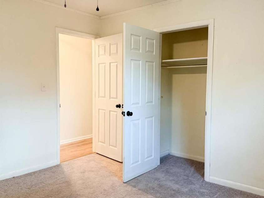 6005 Penndale Drive, Shelby, NC 28152.  MLS# CAR4349985, YatesRealty ID 11036. 