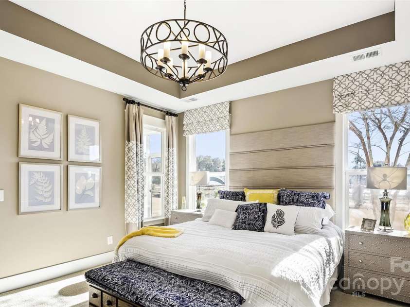 7324 Jolly Brook Drive, Charlotte, NC 28215.  MLS# CAR4256142, YatesRealty ID 11039. Owner's Suite