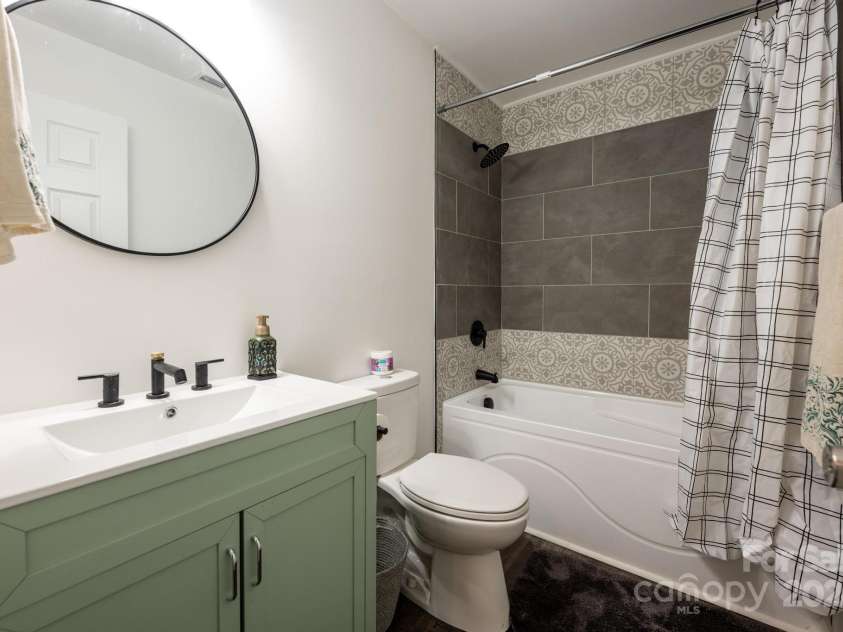 913 Second Street, Spencer, NC 28159.  MLS# CAR4198350, YatesRealty ID 1104. 