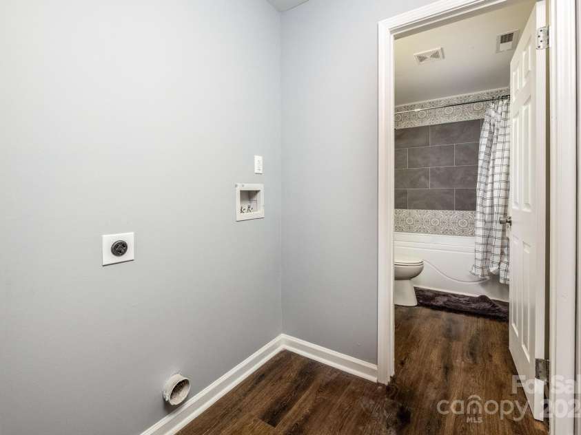 913 Second Street, Spencer, NC 28159.  MLS# CAR4198350, YatesRealty ID 1104. 