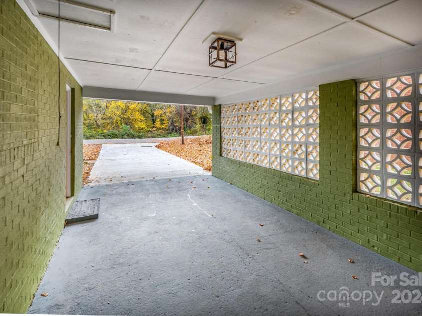 913 Second Street, Spencer, NC 28159.  MLS# CAR4198350, YatesRealty ID 1104. 