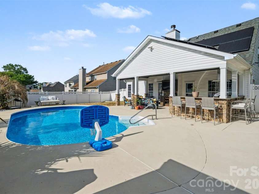 4476 Greystone Drive, Concord, NC 28027.  MLS# CAR4366117, YatesRealty ID 11040. 