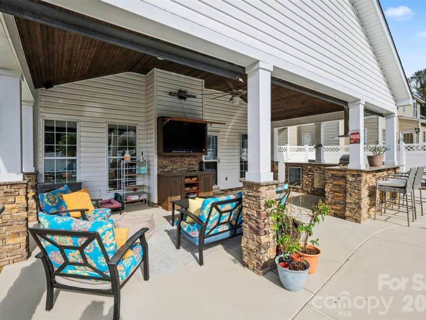 4476 Greystone Drive, Concord, NC 28027.  MLS# CAR4366117, YatesRealty ID 11040. 