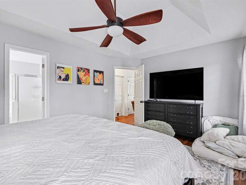 4476 Greystone Drive, Concord, NC 28027.  MLS# CAR4366117, YatesRealty ID 11040. 