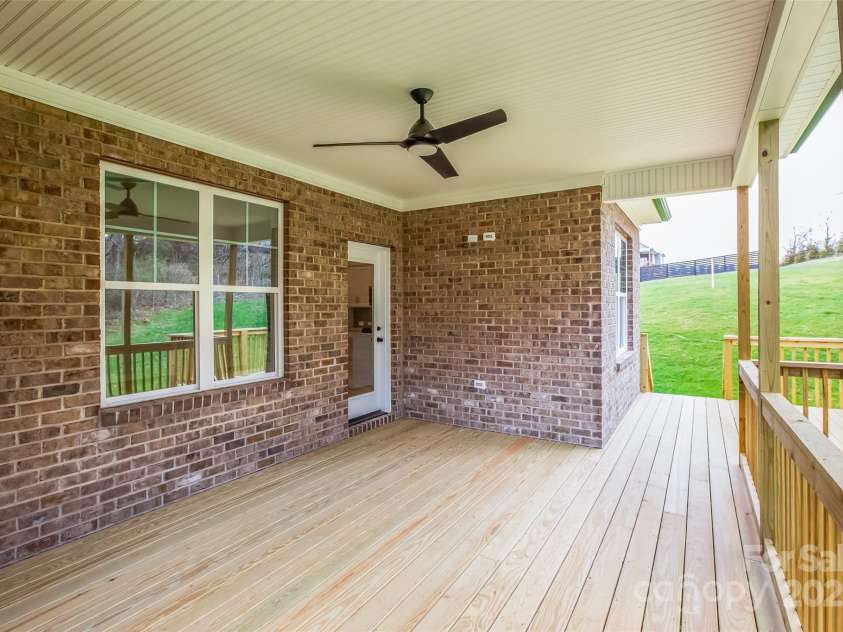 149 Beauchamp Oaks Court, Advance, NC 27006.  MLS# CAR4256165, YatesRealty ID 11042. 