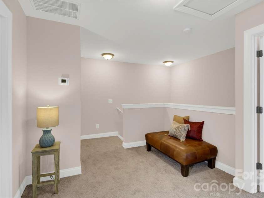 2833 Southwest Boulevard, Charlotte, NC 28216.  MLS# CAR4349189, YatesRealty ID 11042. Loft 