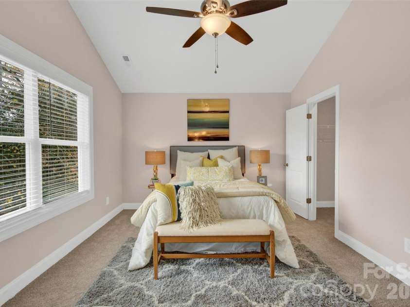 2833 Southwest Boulevard, Charlotte, NC 28216.  MLS# CAR4349189, YatesRealty ID 11042. Master bedroom