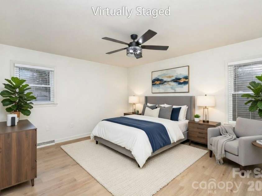 1627 Bonnie Lane, Charlotte, NC 28213.  MLS# CAR4352550, YatesRealty ID 11045. 