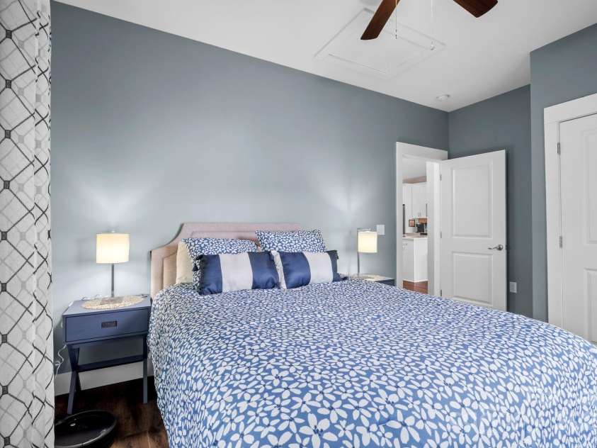 343 Beechnut Drive, Hendersonville, NC 28739.  MLS# CAR4255365, YatesRealty ID 11045. 