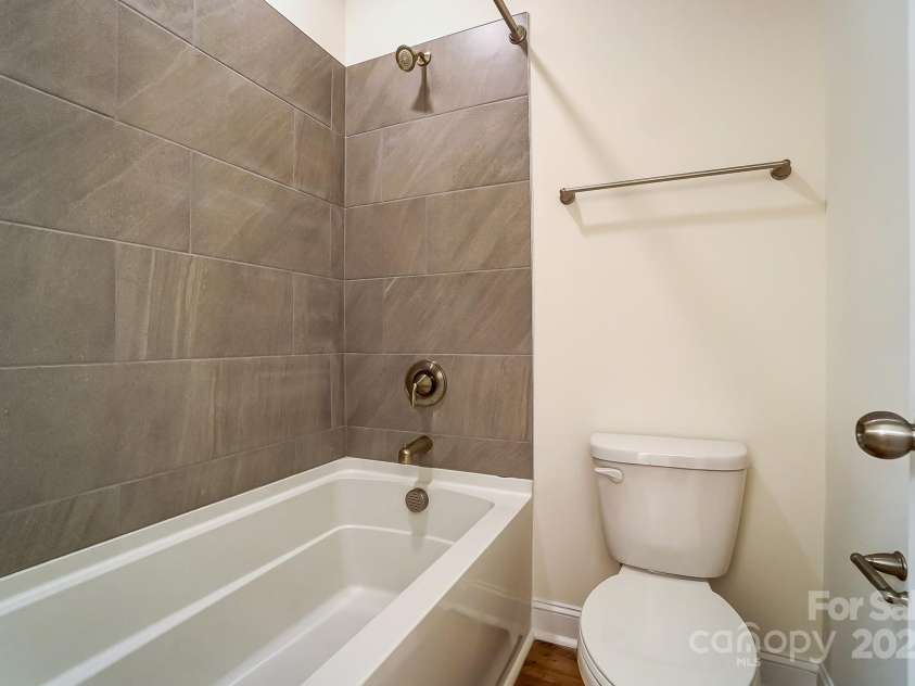 206 Streamwood Road, Troutman, NC 28166.  MLS# CAR4255144, YatesRealty ID 11046. 