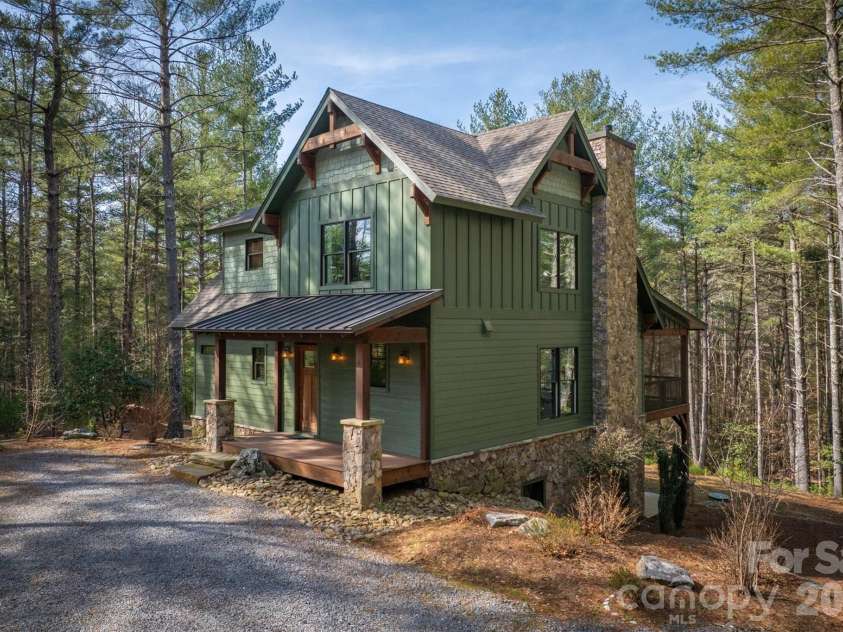 40 Kingfisher Trace, Nebo, NC 28761.  MLS# CAR4353982, YatesRealty ID 11046. 