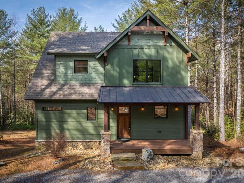 40 Kingfisher Trace, Nebo, NC 28761.  MLS# CAR4353982, YatesRealty ID 11046. 