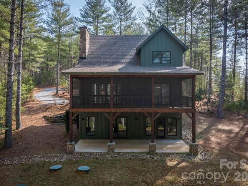40 Kingfisher Trace, Nebo, NC 28761.  MLS# CAR4353982, YatesRealty ID 11046. 
