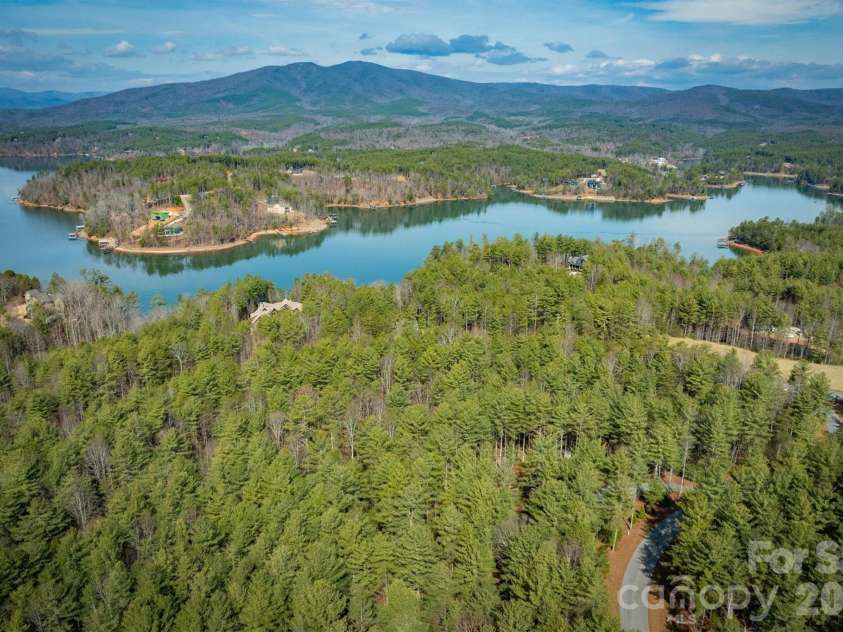 40 Kingfisher Trace, Nebo, NC 28761.  MLS# CAR4353982, YatesRealty ID 11046. 