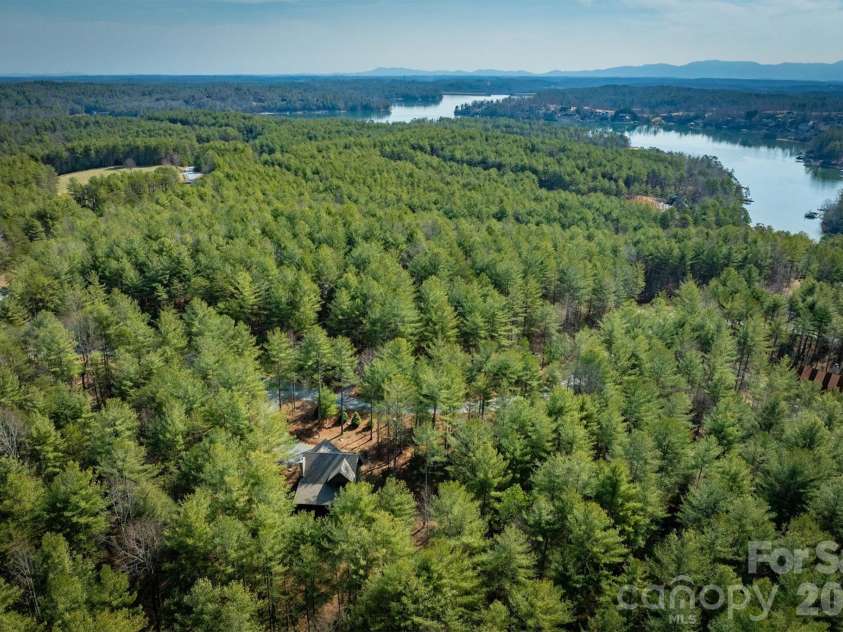 40 Kingfisher Trace, Nebo, NC 28761.  MLS# CAR4353982, YatesRealty ID 11046. 