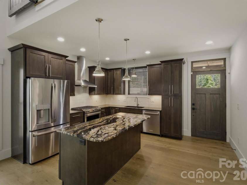 40 Kingfisher Trace, Nebo, NC 28761.  MLS# CAR4353982, YatesRealty ID 11046. 