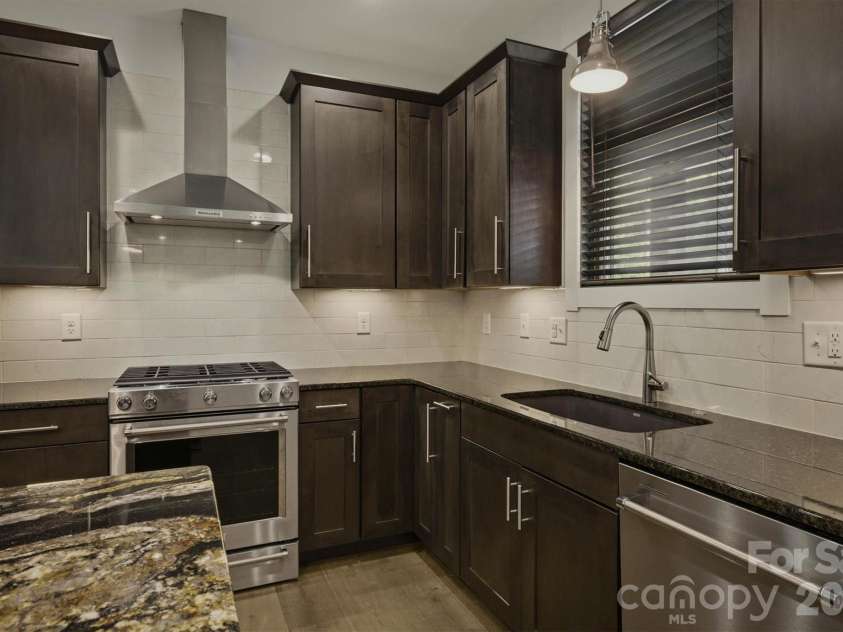 40 Kingfisher Trace, Nebo, NC 28761.  MLS# CAR4353982, YatesRealty ID 11046. 