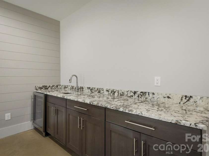 40 Kingfisher Trace, Nebo, NC 28761.  MLS# CAR4353982, YatesRealty ID 11046. 